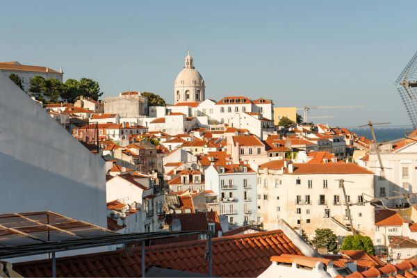 German Airline Customer Support – Lisbon