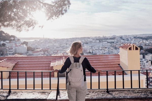 German Customer service advisor at a social media company in Lisbon with relocation