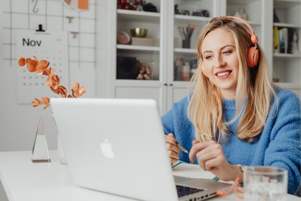Junior Sales Representative | German + English C1 - Work from anywhere in continental Europe